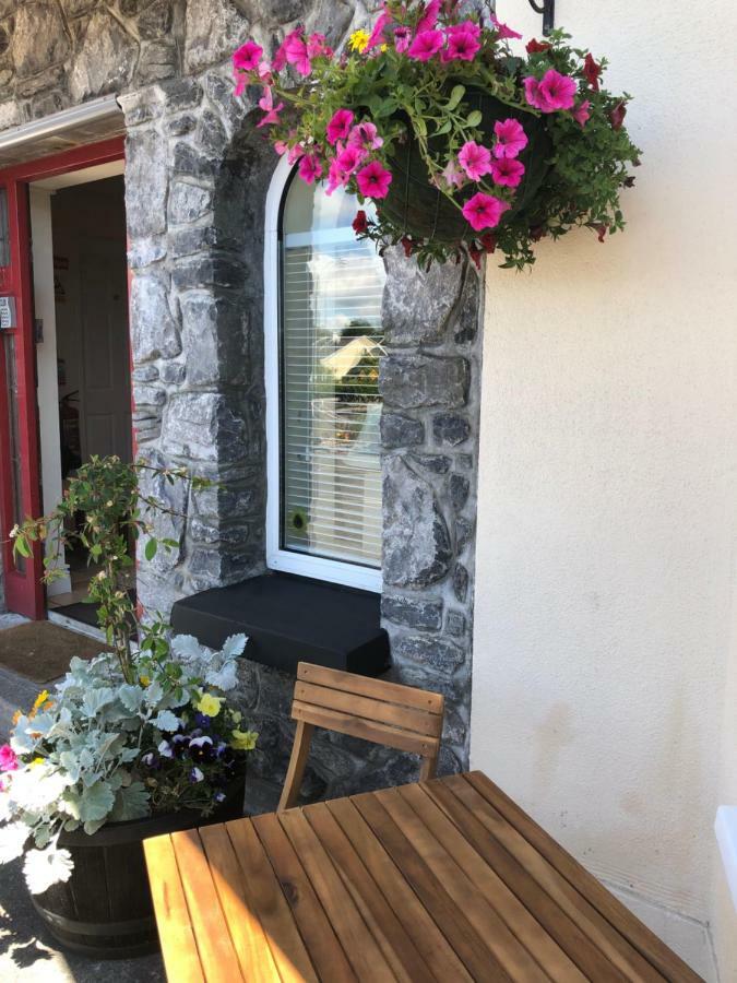 Amber Hill Bed & Breakfast Galway Exterior foto